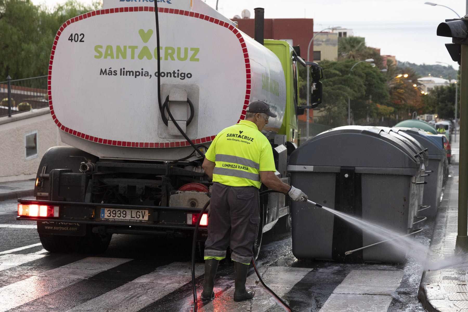 Operativo de limpieza en Santa Cruz